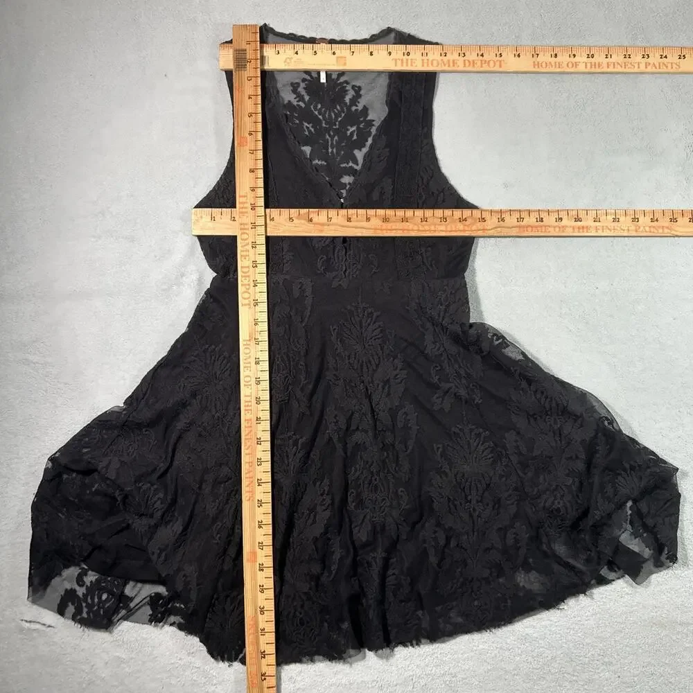 Free People Renaissance Gothic Medieval Floral Lace Dress Sz 0 15x32 Black Knit